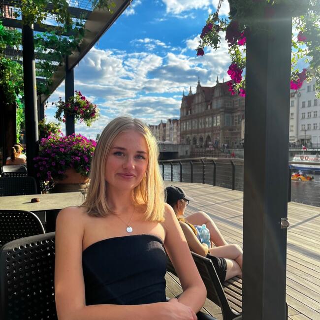 Babysitter in Rockingham: Alva