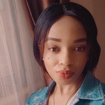 Babysitter Nairobi: Grace