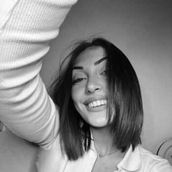Babysitter in Foggia: Aurora