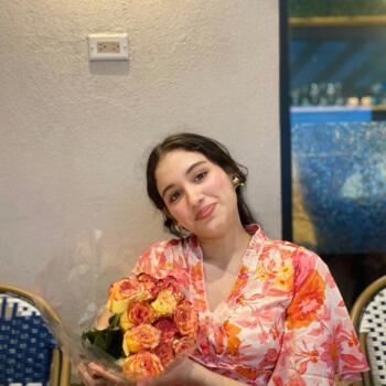 Niñera en David: Lía