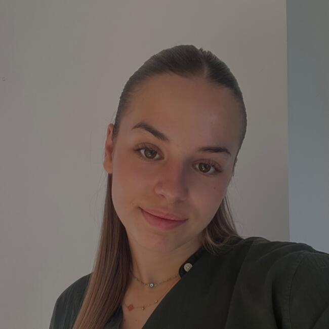 Babysitter in Beauvoisin: Maelys