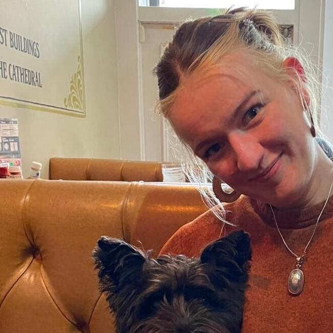 Babysitter in Glasgow: Emma