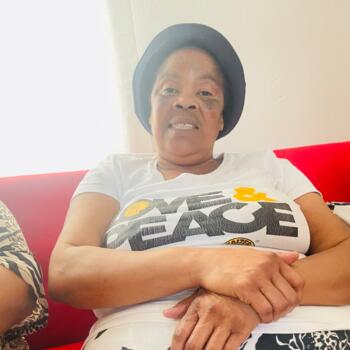 Nanny Roodepoort: Constance