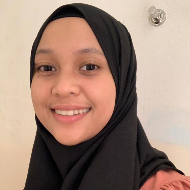 Lowongan pekerjaan babysitting di Jakarta: Hasna