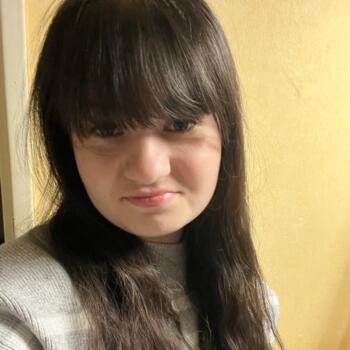 Babysitter in La Roche-sur-Yon: Elina