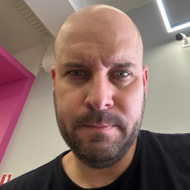 Babysitting job in Brasília: FABIO ZANELATTO