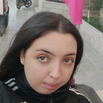 Babysitter in Granville: Lina