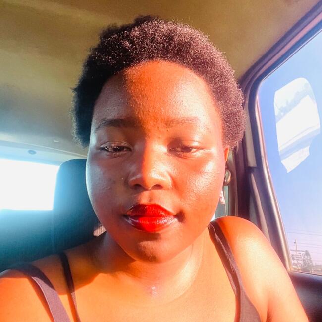 Babysitter in Cape Town: Aviwe