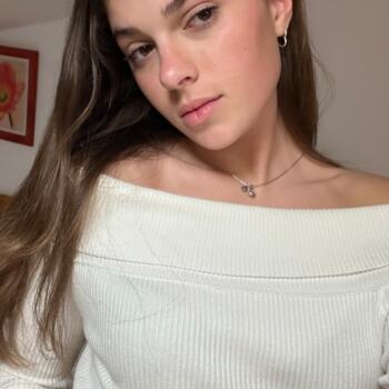 Babysitter in London: Jasmine