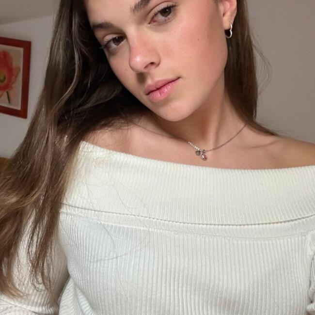 Babysitter in London: Jasmine