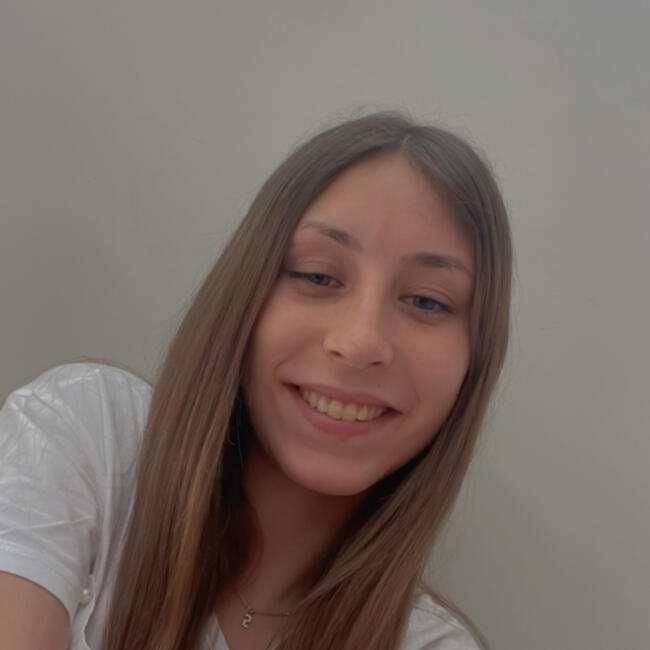 Babysitter in Oliva: Sonia