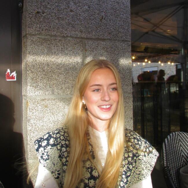 Babysitter in Rennes: Jeanne