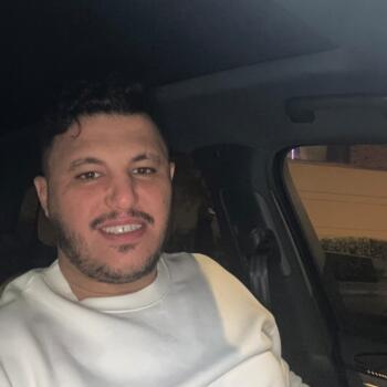 Babysitting job in Manama: babysitting job Yazeed