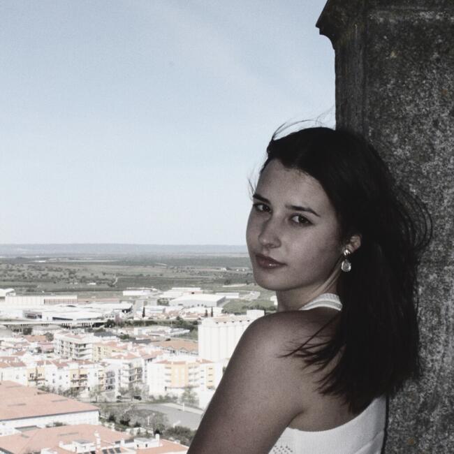 Babysitter in Faro: Ana