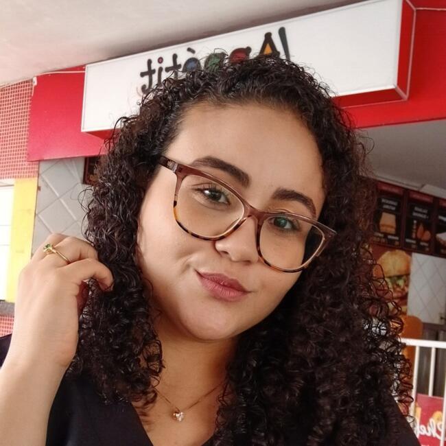 Babysitter in São Luís: Lucianne