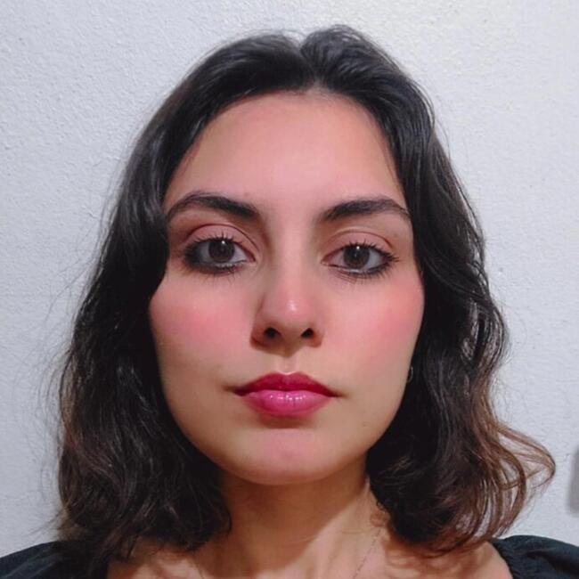 Babysitter in Nova Serrana: Vicky