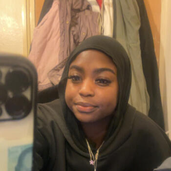 Babysitter Sheffield: Hinda