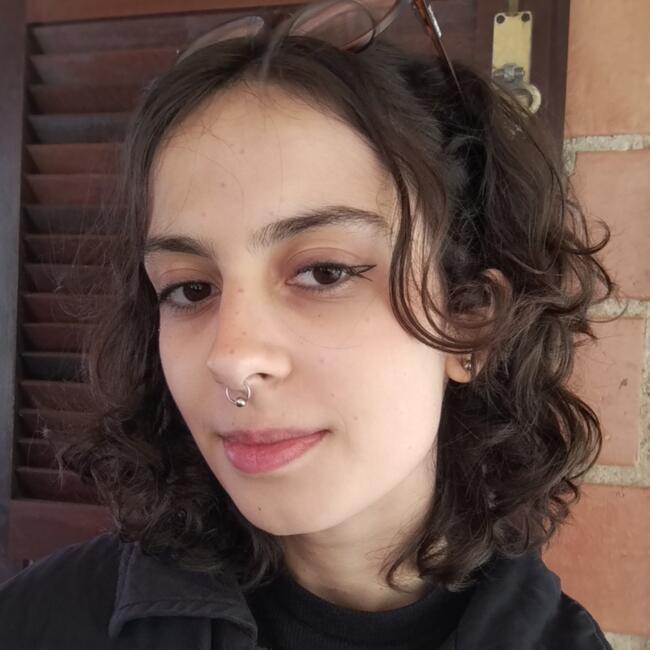 Babysitter in São José dos Pinhais: Érika