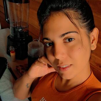 Babysitter in São Ludgero: Yurinaisis