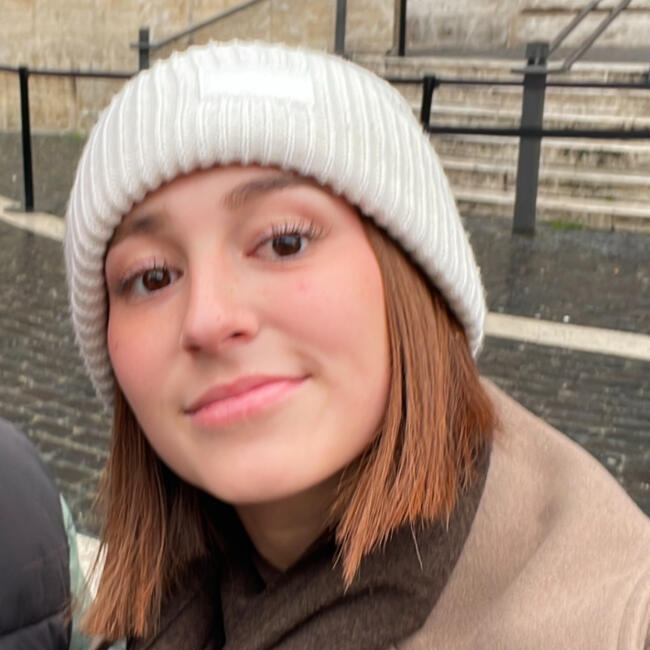 Babysitter in Ericeira: Mariana