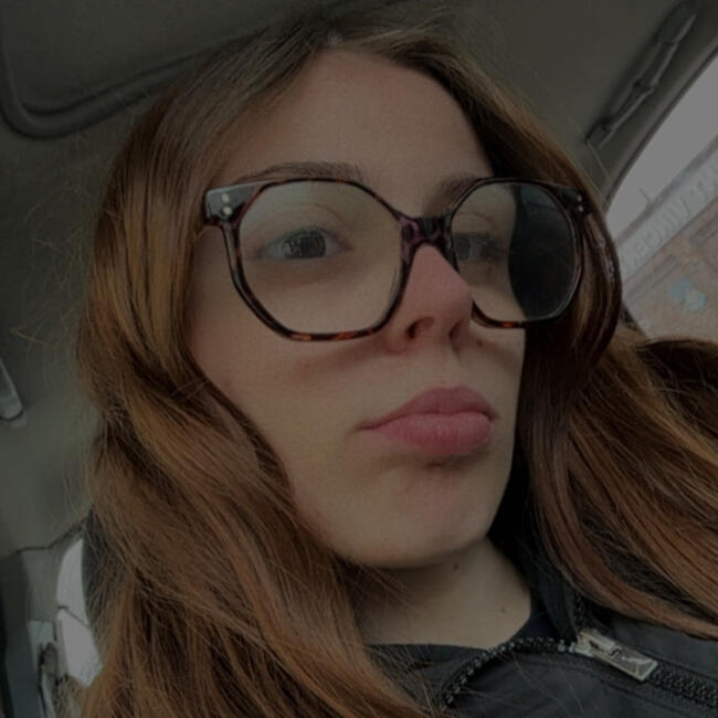 Babysitter in Douai: Eva