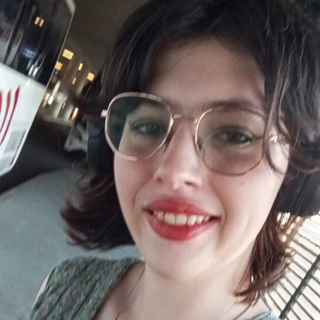 Babysitter in Poitiers: Kathleen