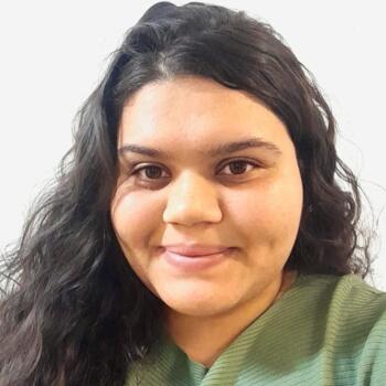 Babá em Blumenau: Amanda