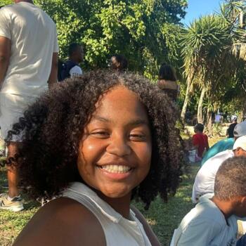 Babá em Cabo Frio: Jamile