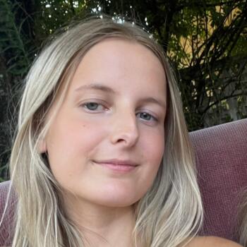 Babysitter in Christchurch: Sophie