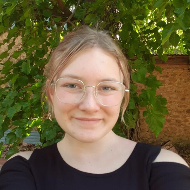 Babysitter in Adelaide: Hayley