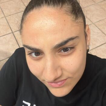 Babysitter in Marcellina: Iris