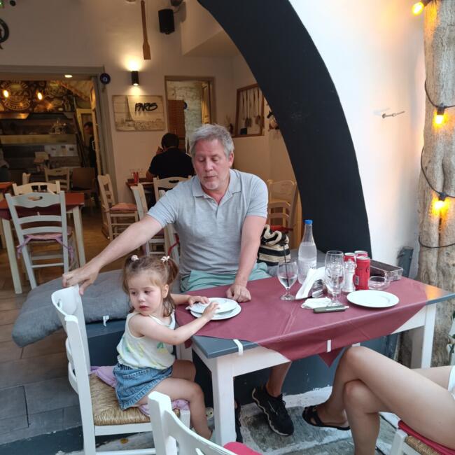 Δουλειά για babysitter στην περιοχή Γλυφάδα: Νικόλας