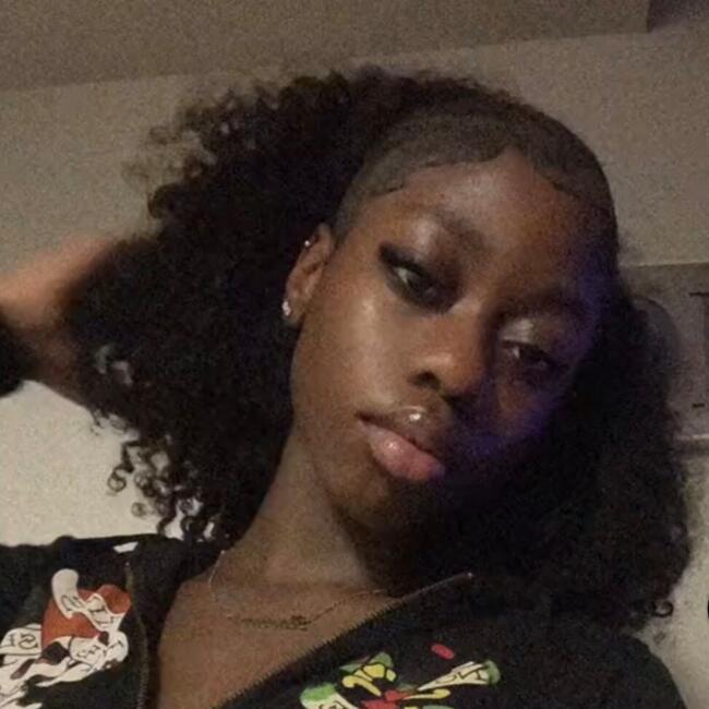 Babysitter in Pembroke Pines: Raven