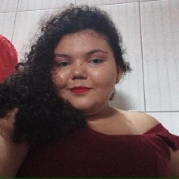 Babá em Cascavel (Ceará): Clara