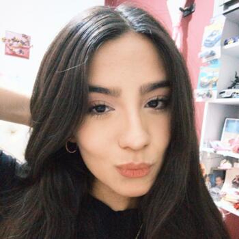 Babysitter in Tucson: Alondra