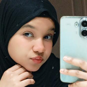 Babysitter in Marrakesh: Hajar