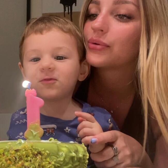 Babysitter in Rome: Nicole