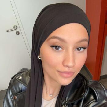 Babysitter in Gennevilliers: Chahinez