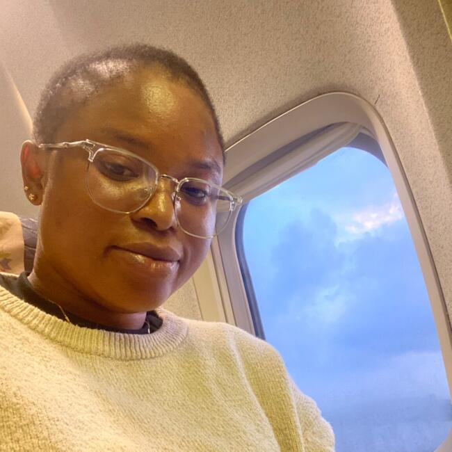 Babysitter in Setúbal: Hope