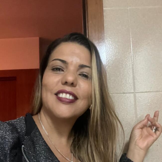 Babysitter em Vila Nova de Gaia: Marly