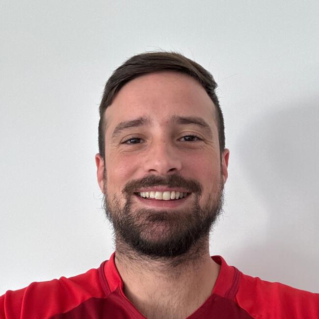 Babysitting job in Rio Tinto: Joao