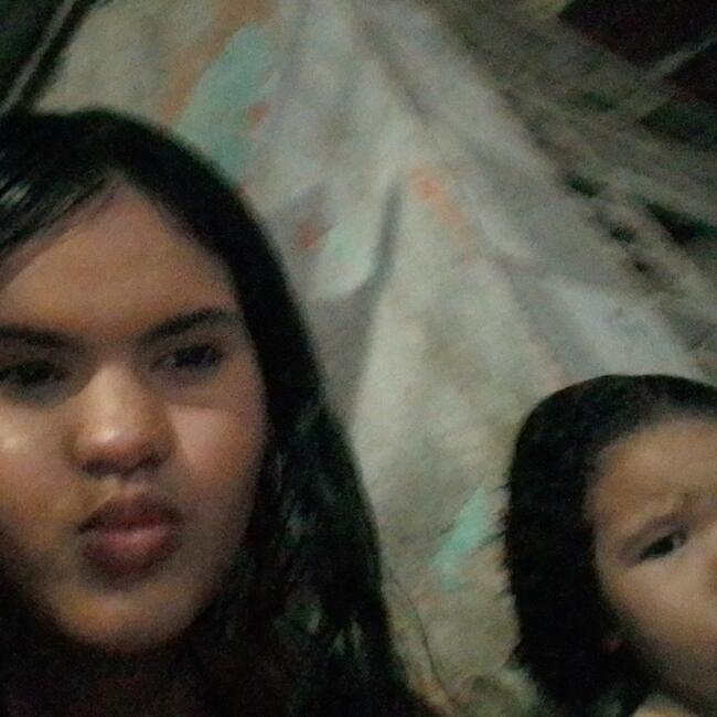 Babysitter in Olinda: Shelly roxane