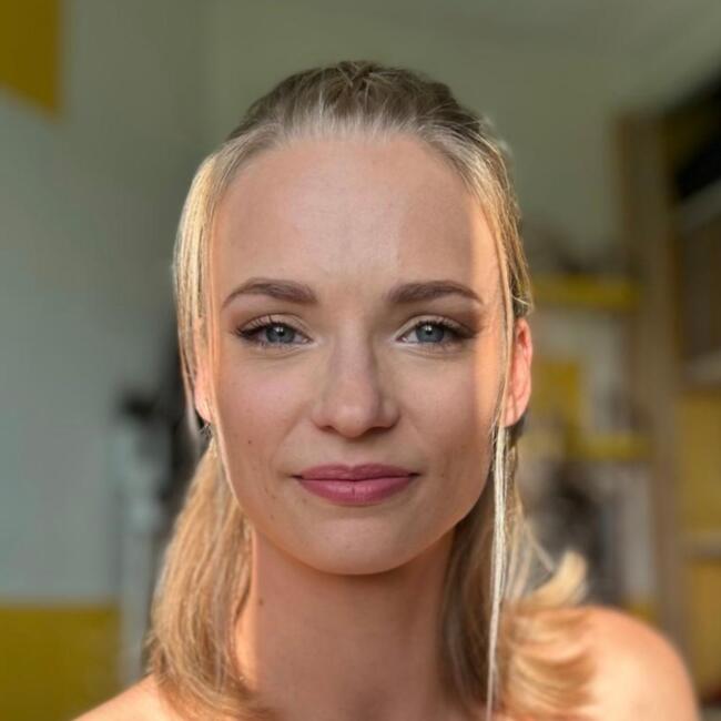 Babysitter in Serres-Morlaàs: Elona