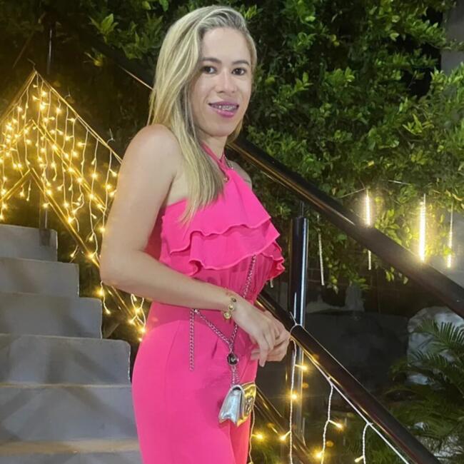 Babysitter in Fortaleza: Lara