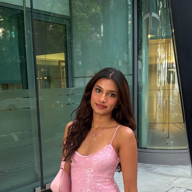 Babysitter in Singapore Island: Shivani