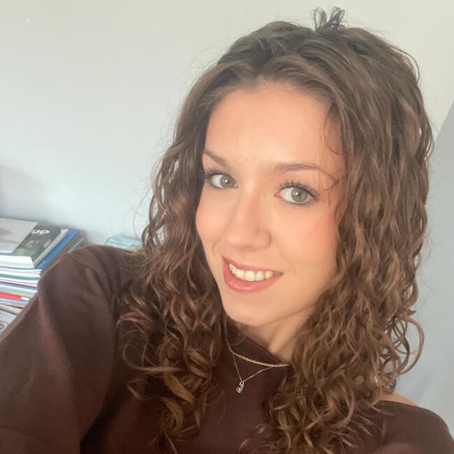 Babysitter in Briis-sous-Forges: Romane