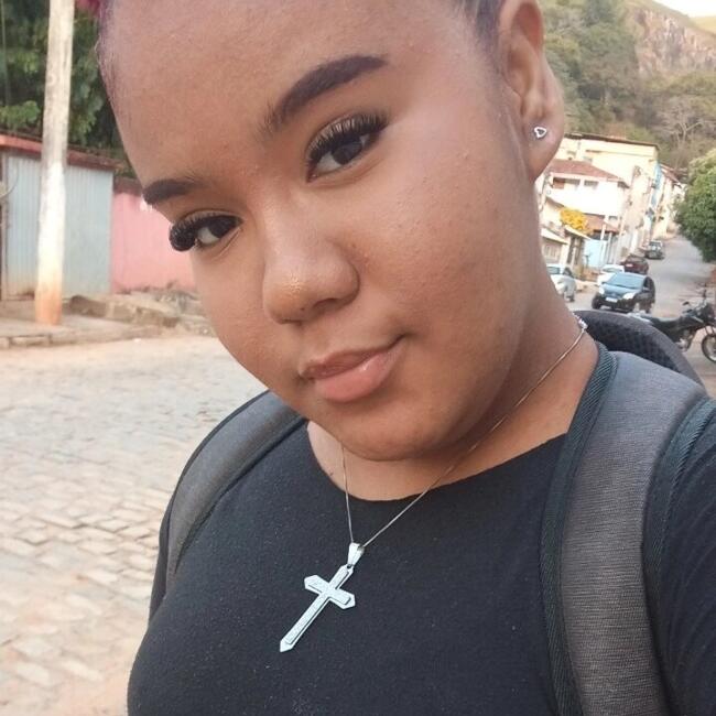 Babá em Bom Jesus do Itabapoana: Débora vitoria