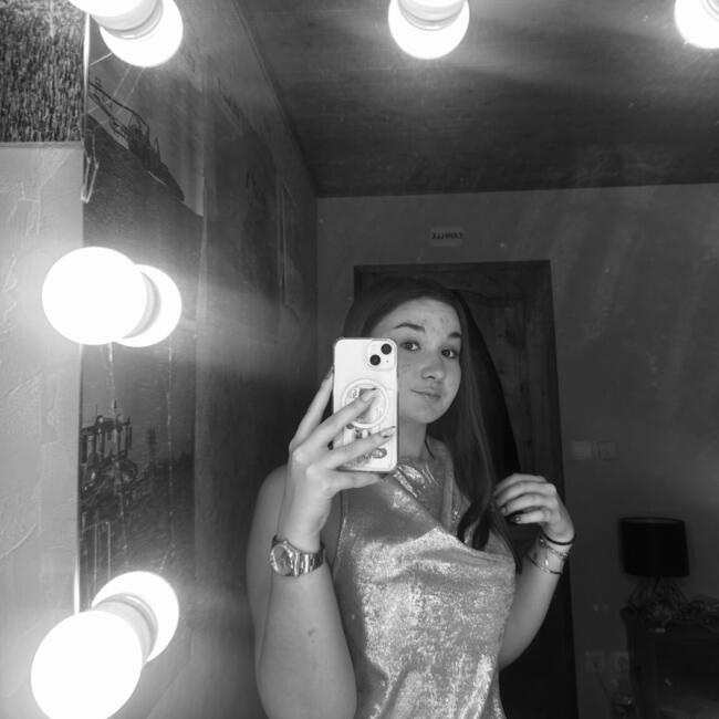 Babysitter in Clermont-Ferrand: Camille