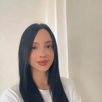 Babysitter Floridablanca: Selena