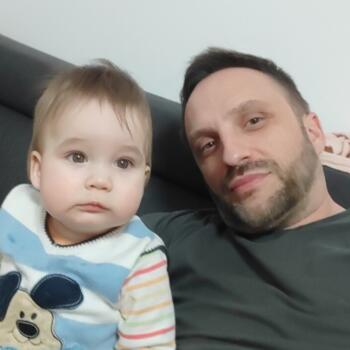 Babysitting job in Velenje: babysitting job Aleksander